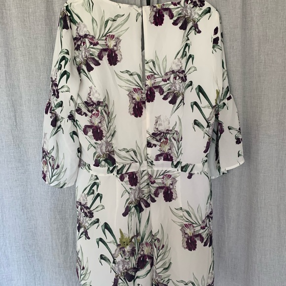NWT Flower Print Romper - Picture 2 of 2